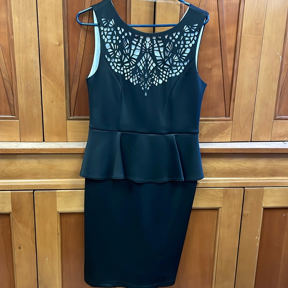 New black design dress